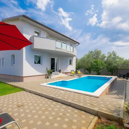 Сasa de vacaciones Amber By Interhome *